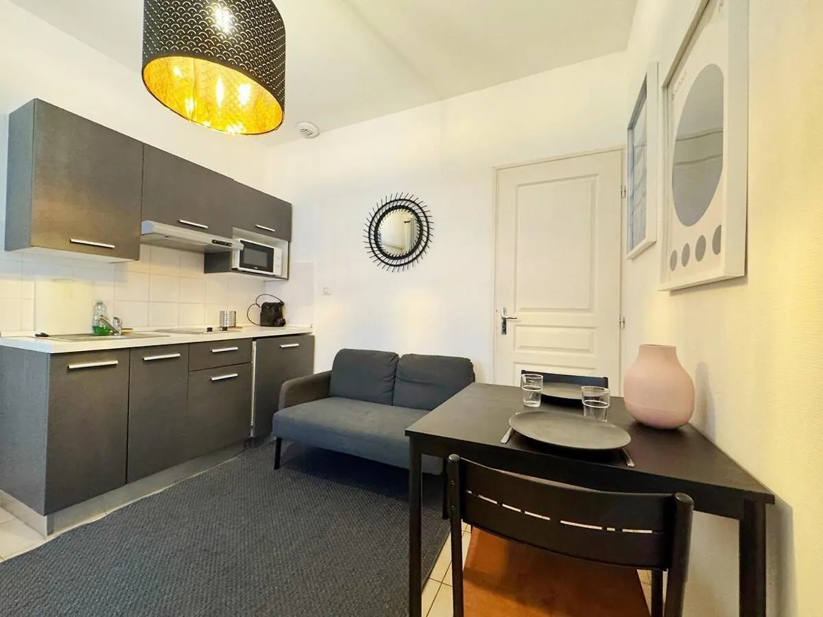 Suite Axelle - Check In H24 - Wifi Lyon Apartament